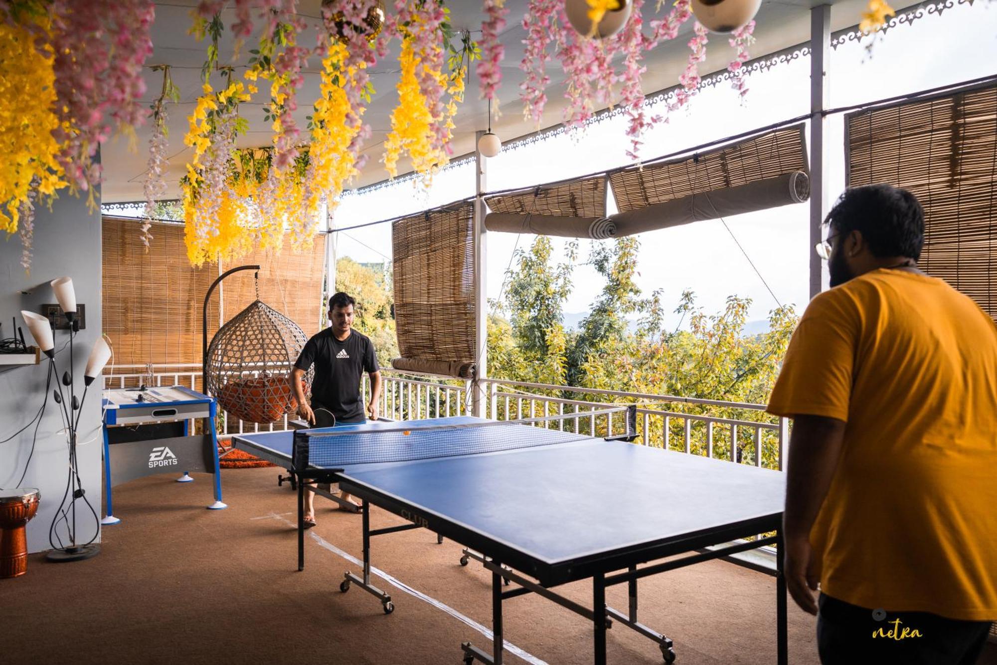 The Rare One'S Mukteshwar - Resort & Cafe Exterior photo